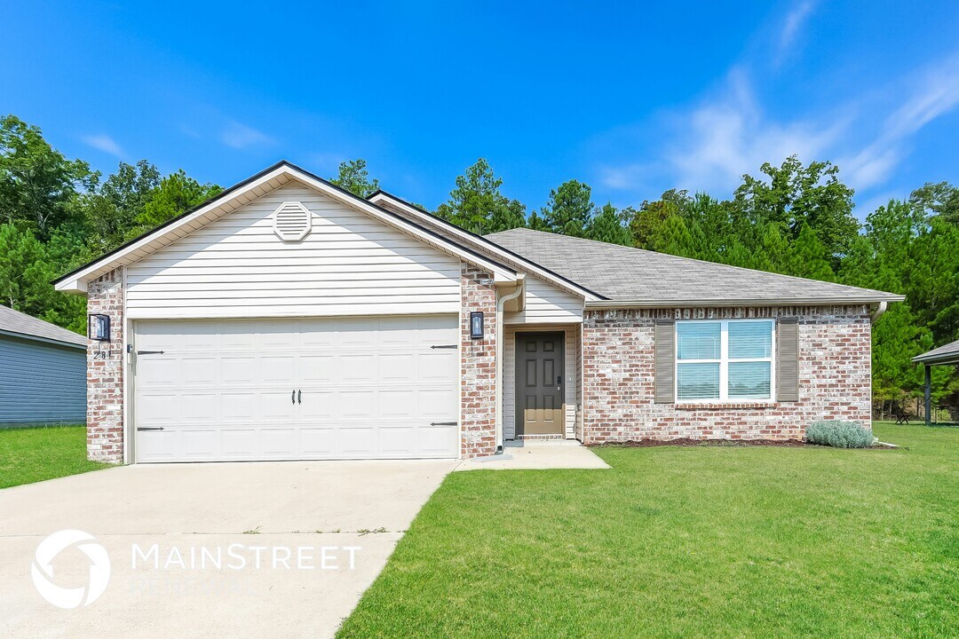 281 Hillcrest Dr in Montevallo, AL - Building Photo