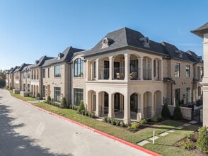 Sur Le Lac in Plano, TX - Foto de edificio - Building Photo