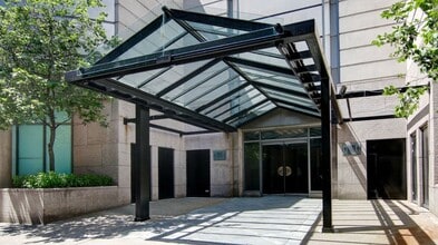 1001 Mount Royal Pl in Montréal, QC - Building Photo - Building Photo