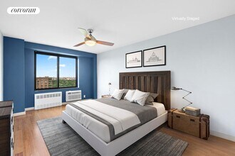 372 Central Prk W in New York, NY - Building Photo - Building Photo