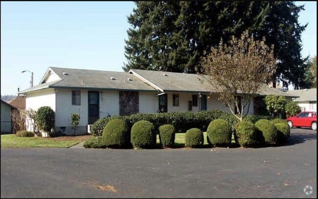 1724 Grove St in Marysville, WA - Foto de edificio - Building Photo