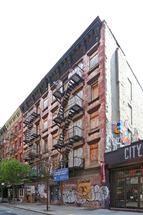 244-246 Elizabeth St in New York, NY - Building Photo