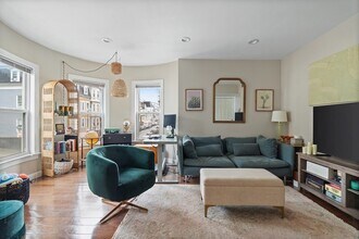 189 Princeton St in Boston, MA - Building Photo - Building Photo