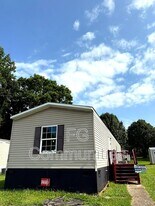 112 Cloverleaf Ct in Greenville, SC - Building Photo