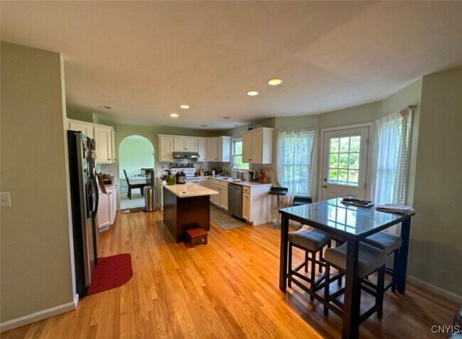 4956 Tinderbox Cir in Manlius, NY - Building Photo - Building Photo