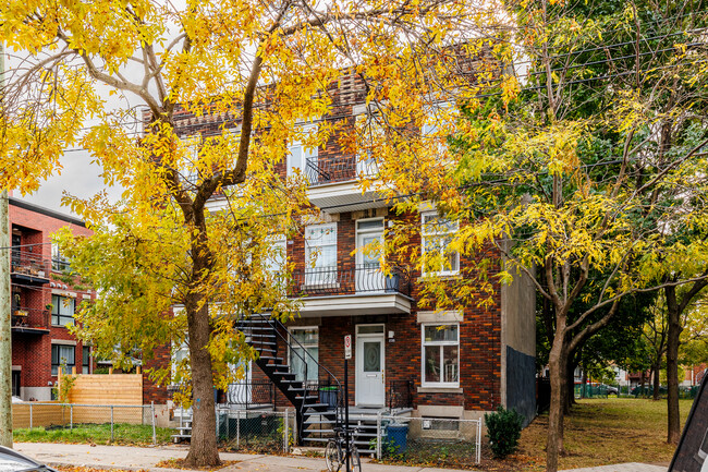 2130 Denonville in Montréal, QC - Building Photo - Building Photo