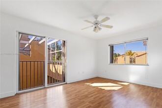 10208 NW 51st Terrace in Doral, FL - Building Photo - Building Photo