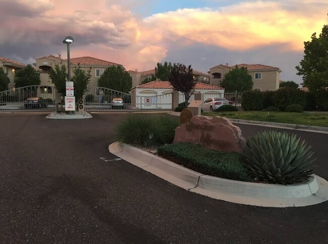 6800 Vista del Norte Rd NE, Unit 1524