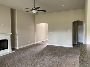 705 Buffalo Creek Dr in Cleburne, TX - Building Photo - Building Photo