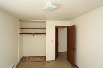 Milwood Apartments in Milwaukee, WI - Foto de edificio - Interior Photo