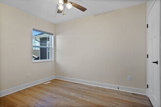 117 Eiche Dr in Slinger, WI - Building Photo - Building Photo