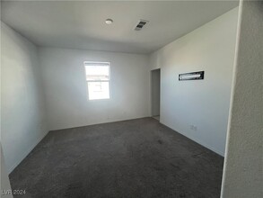 489 Anthurium Pl in Henderson, NV - Building Photo - Building Photo