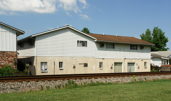 1004 Main Ave in Nitro, WV - Building Photo - Building Photo