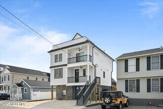 221 Fort Ave in Seaside Heights, NJ - Building Photo - Building Photo