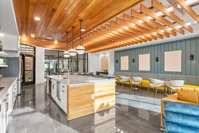 Keystone Mebane Towne in Mebane, NC - Building Photo - Building Photo