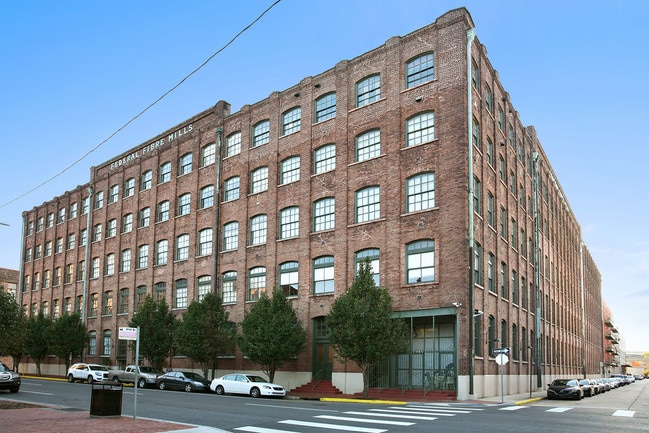 property at 1107 S Peters St