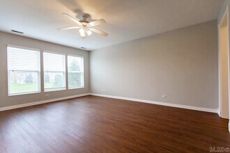 3321 Bromley Ln in Aurora, IL - Building Photo - Building Photo