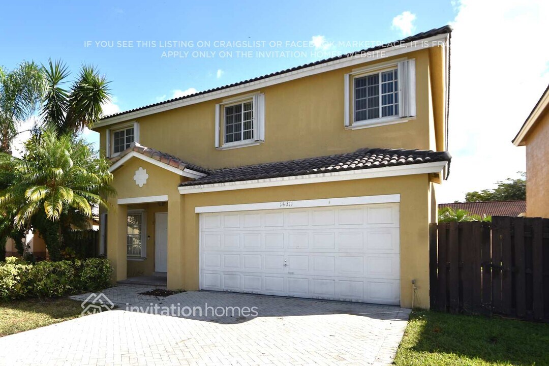 14311 SW 154th Ct in Miami, FL - Building Photo