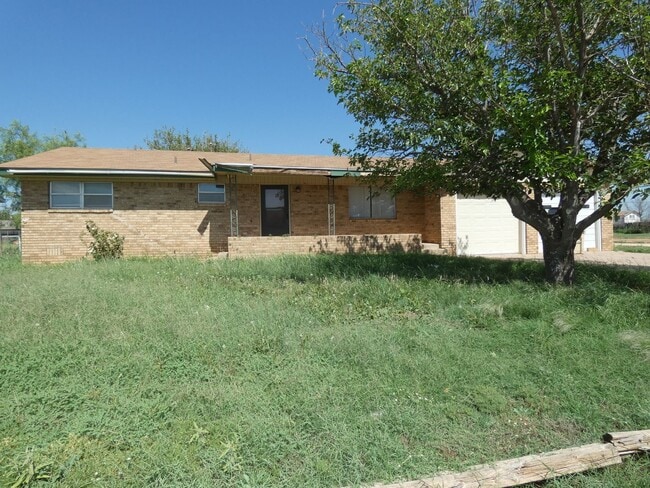 1831 Avenue N in Anson, TX - Building Photo - Building Photo