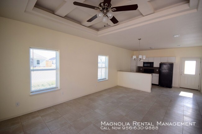 505 Teague Avenue-Unit -2 in Edinburg, TX - Building Photo - Building Photo