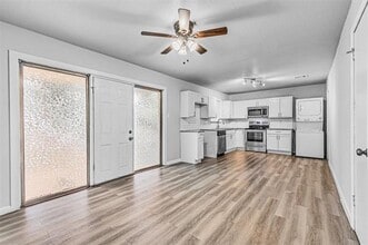 1829 Baxley Dr in Carrollton, TX - Building Photo - Building Photo