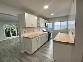 1112 S Tremaine Ave, Unit 1112 in Los Angeles, CA - Building Photo