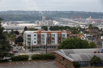 Harlow Heights Apartments in Seattle, WA - Foto de edificio - Building Photo