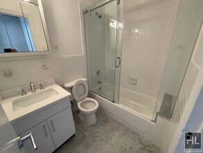 WEST 73 STREET, Unit 12D in New York, NY - Foto de edificio - Building Photo