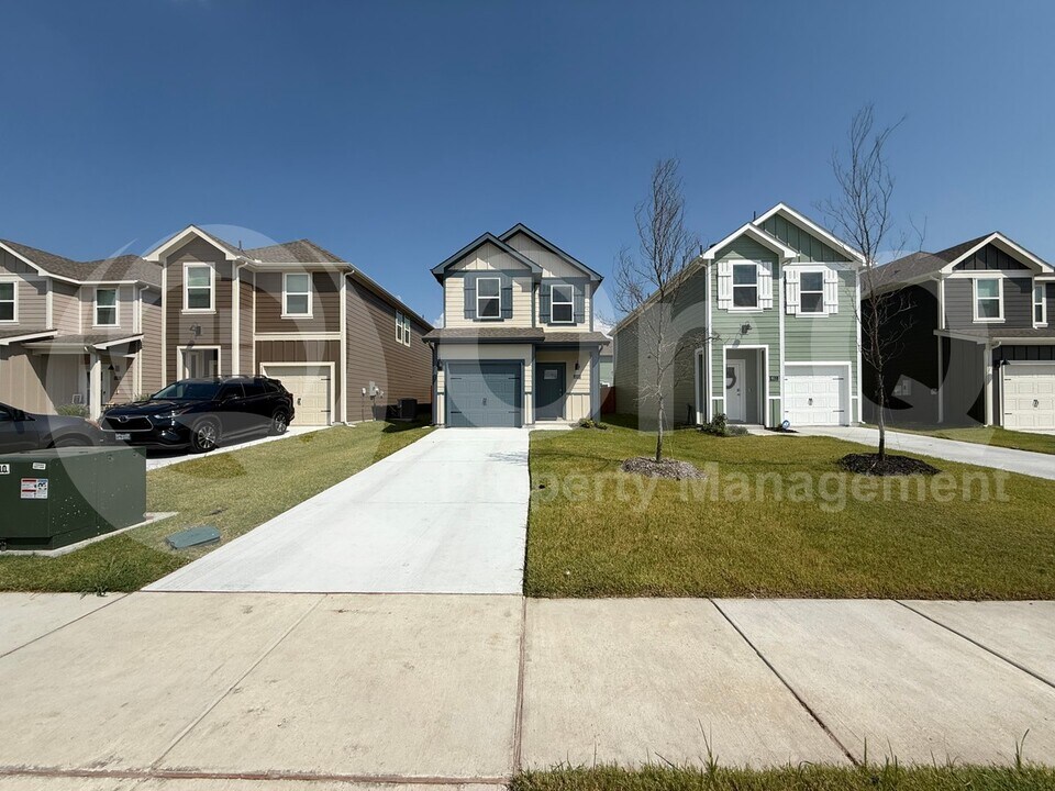 6009 Primrose Rd in Princeton, TX - Building Photo