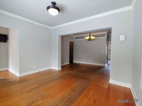 4017 20th Ave SW in Seattle, WA - Building Photo - Building Photo