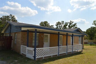 245 Flaming Oak Dr in Bastrop, TX - Building Photo - Building Photo