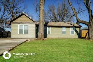 7103 Betsy Ross Dr in Louisville, KY - Building Photo