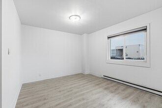 331 6th St in New Westminster, BC - Building Photo - Building Photo