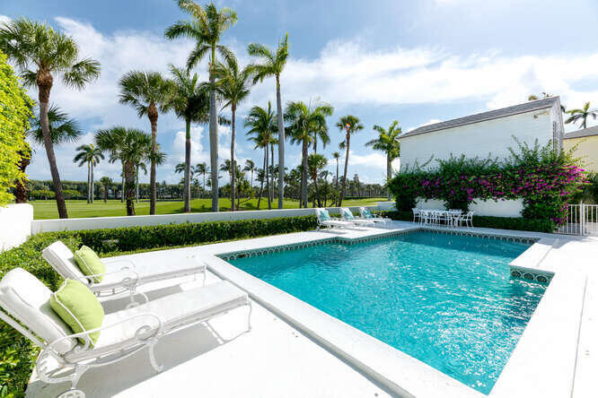 229 Pendleton Ave in Palm Beach, FL - Building Photo