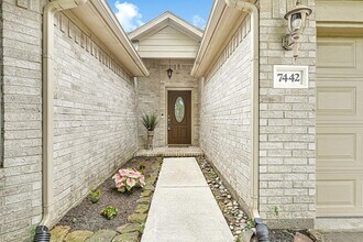 7442 Colony Bend Ln in Missouri City, TX - Building Photo - Building Photo