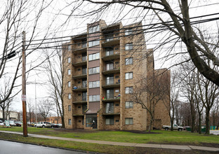 William E. Fowler Senior Apartments in Akron, OH - Building Photo - Building Photo