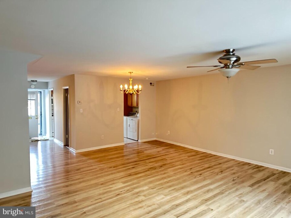 5 Chiara Ct in Towson, MD - Building Photo