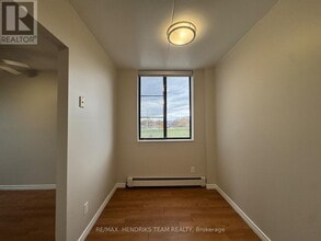 80 Rockwood Ave in St Catharines, ON - Building Photo - Building Photo