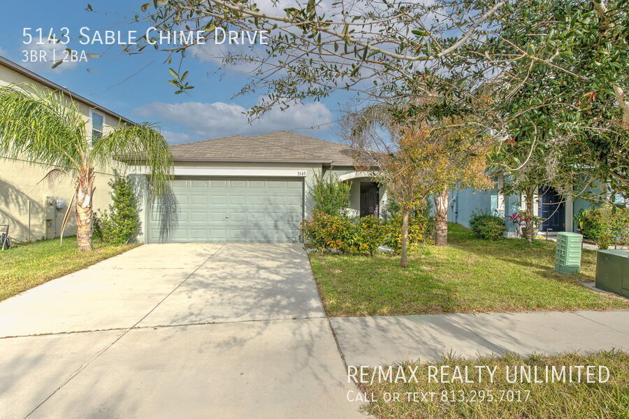 5143 Sable Chime Dr in Wimauma, FL - Building Photo