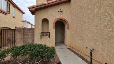 8576 Peaceful Dreams St in Las Vegas, NV - Building Photo - Building Photo