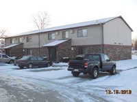 300 S West St in Milroy, IN - Foto de edificio - Building Photo