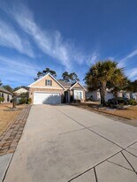 981 Bronwyn Cir in North Myrtle Beach, SC - Building Photo