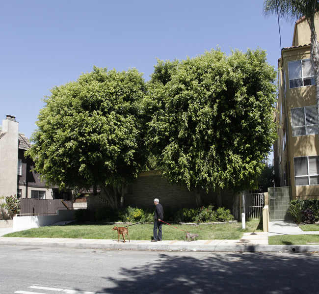 12849 Bloomfield St in Studio City, CA - Foto de edificio - Building Photo