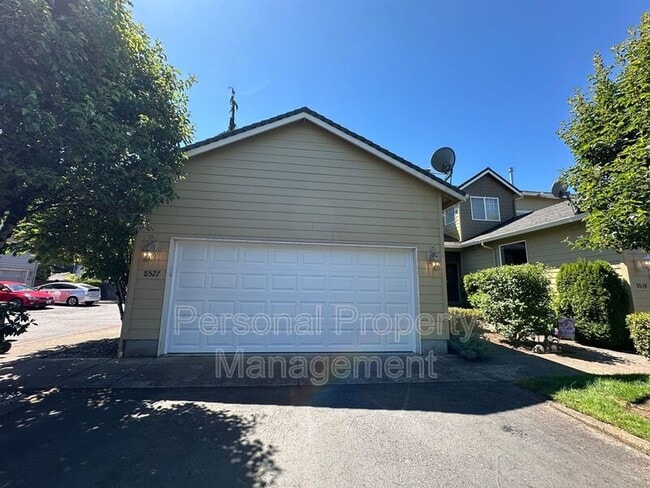 property at 8527 NE 55th Cir