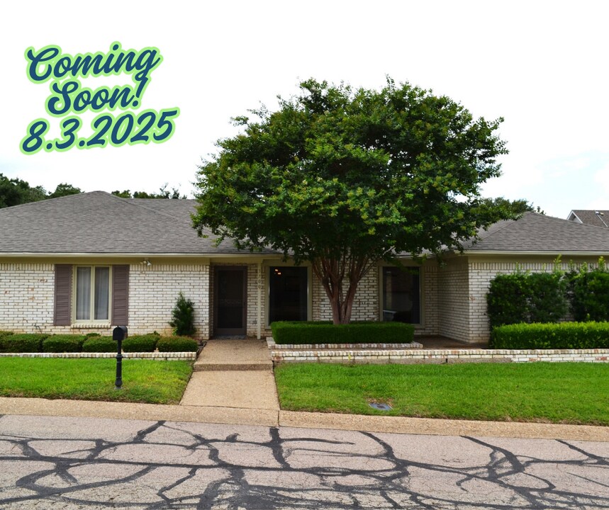 3700 Windmill Hill St in Waco, TX - Building Photo