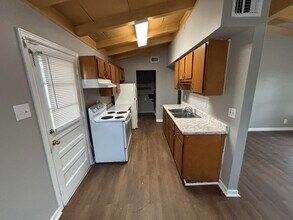 214 Rugby Rd in Lexington, KY - Building Photo - Building Photo