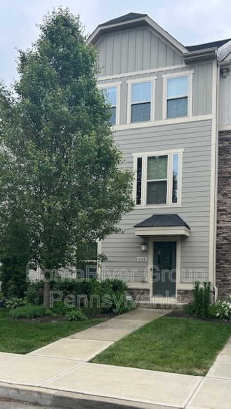 property at 426 Fairmont Dr