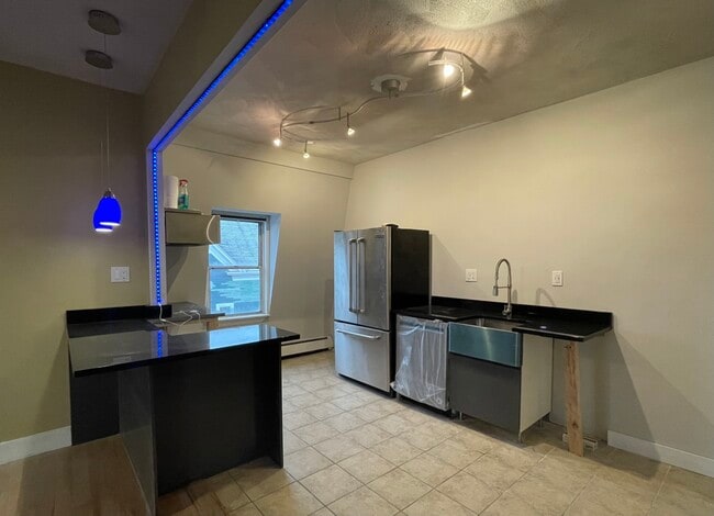 253 Federal St, Unit 3 in Providence, RI - Building Photo - Building Photo