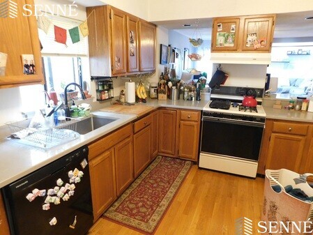 351 Norfolk St, Unit 1