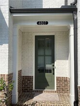 4807 Larkin Pass in Buford, GA - Foto de edificio - Building Photo